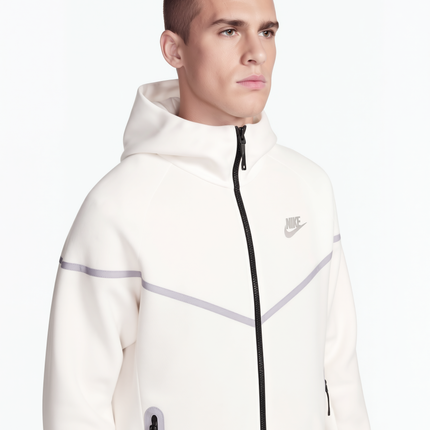 Nike Tech Fleece White Reflective Full Zip Windrunner Tracksuit - DripDrip Balkan